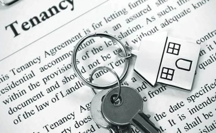 keys-tenancy-agreement-landlord-rent