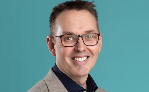 John Warburton from Konsileo