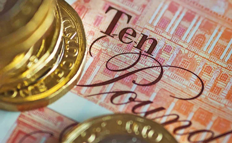 Money new 10 pound note coins