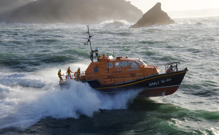 RNLI lifeboat off Cornwall
