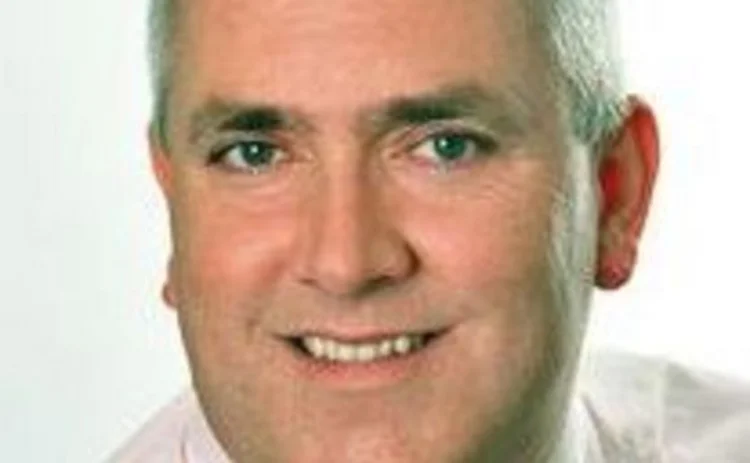 simon-clayton-LFC Shield