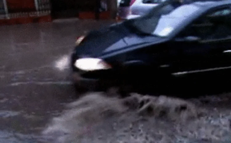 car-in-flood
