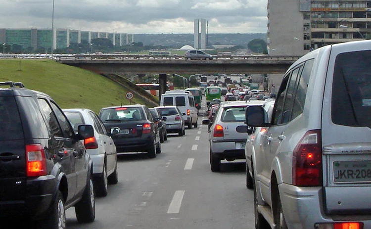 Cars stuck in congested traffic