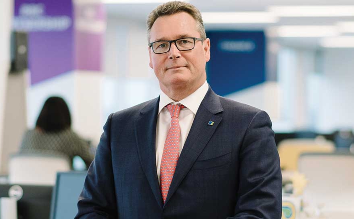 Holmes promises to ramp up focus on smaller brokers and across mid-market - Vimarsana News