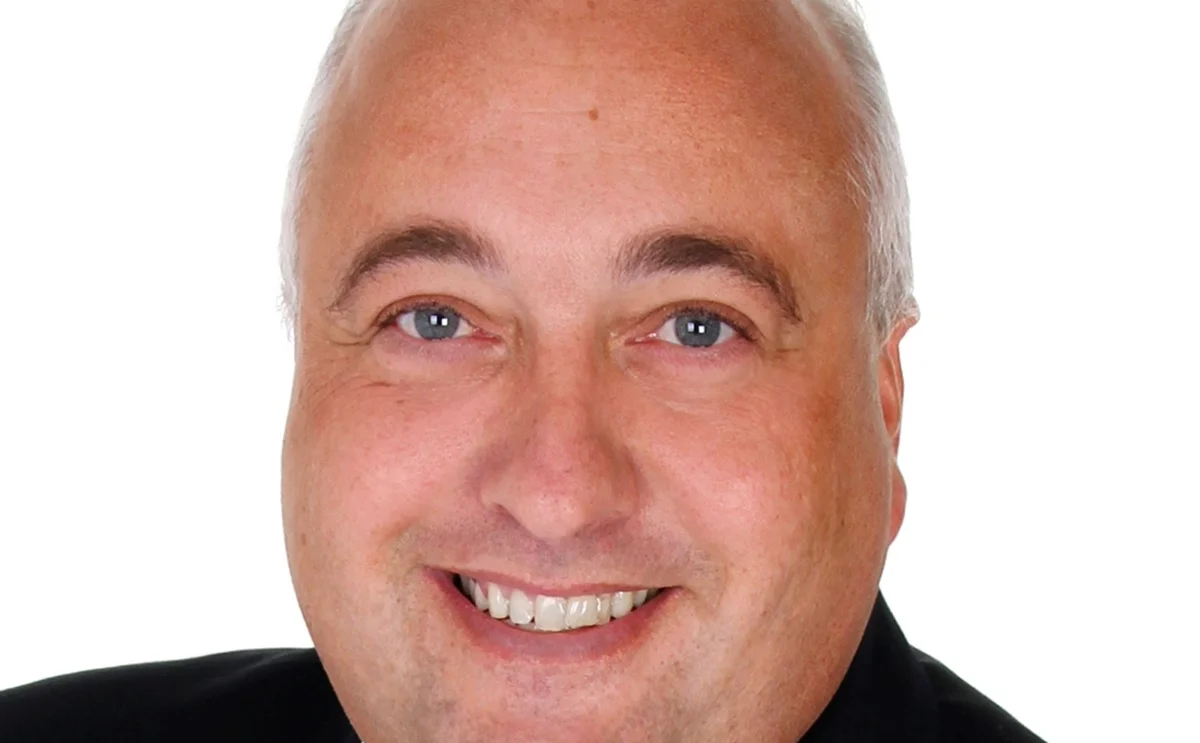Mid-corporate brokers at investment or sale crossroads