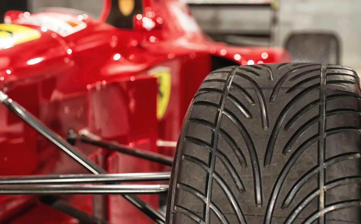 Marsh partners with F1